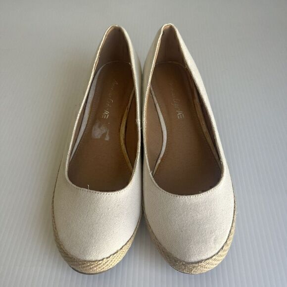 American Eagle White Slip-On Shoes Espadrilles 8.5 Off White Cream Wedge Shoe - Picture 2 of 10